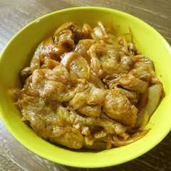 รูปของ 簡単！基本のポークケチャップ丼
