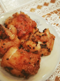 ジューシー♡鶏もも肉のはちみつ胡麻唐揚げ-レシピのメイン写真