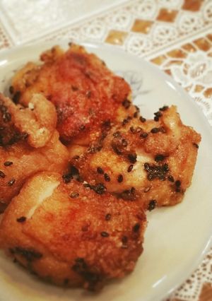 ジューシー♡鶏もも肉のはちみつ胡麻唐揚げ-レシピのメイン写真