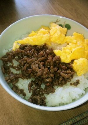 簡単手早く★そぼろ丼-レシピのメイン写真