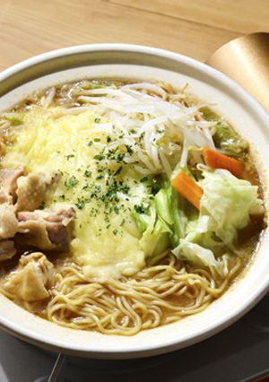 みそチーズ風煮込みラーメン-レシピのメイン写真