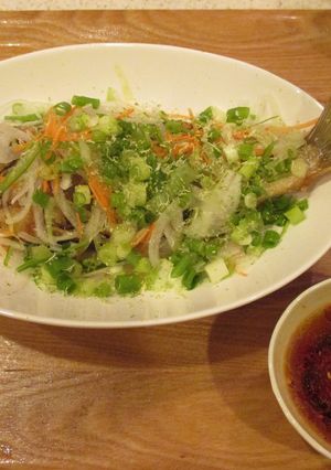 カリッと香ばしい！ 魚の丸揚げアジアン風-レシピのメイン写真