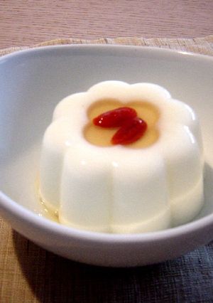 杏仁豆腐 with クコの実シロップ-レシピのメイン写真