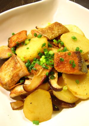 鮭とじゃがいものにんにくバタポン炒め-レシピのメイン写真