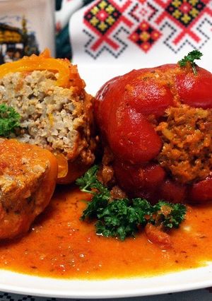 パプリカの肉詰め～ウクライナ風ソース～-レシピのメイン写真