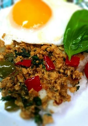 子供も喜んだ♪鶏ミンチで簡単ガパオライス-レシピのメイン写真