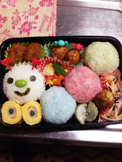 キャラ弁 カラフルいもむしさん♡-レシピのメイン写真