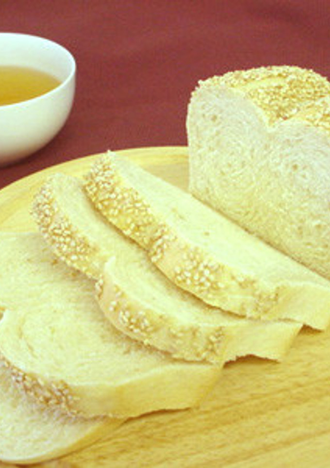 バター不使用 ねりごま使った白ごま食パン-レシピのメイン写真