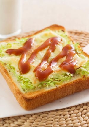 朝食に!オコ・トースト-レシピのメイン写真