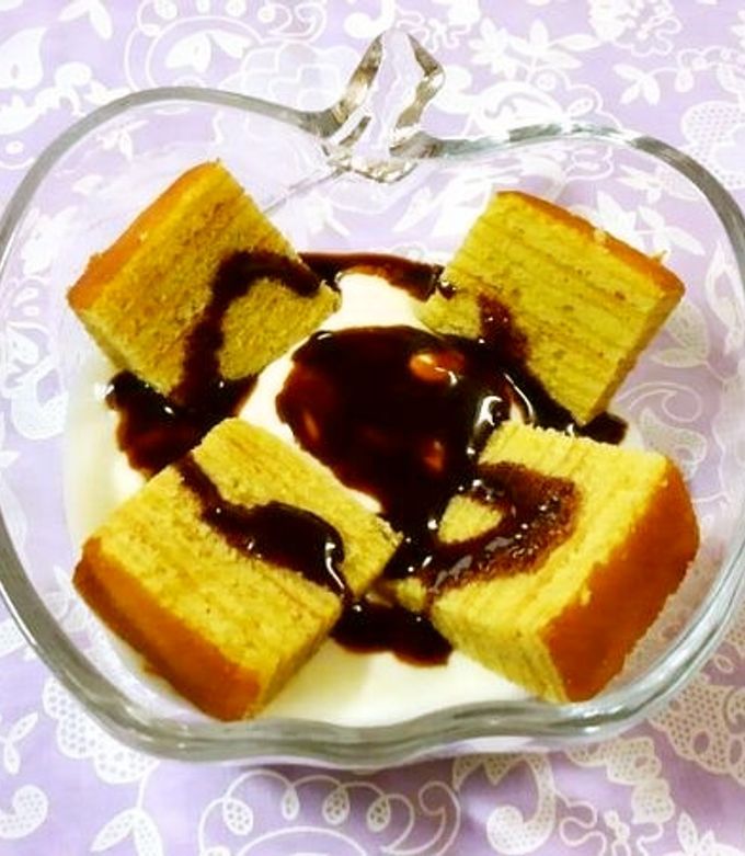 ヨーグルトに、バウムクーヘン＆チョコ♪-レシピのメイン写真
