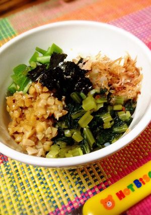 離乳食完了期♡納豆とオクラのネバネバ丼-レシピのメイン写真