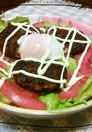 温泉卵でロコモコ-レシピのメイン写真
