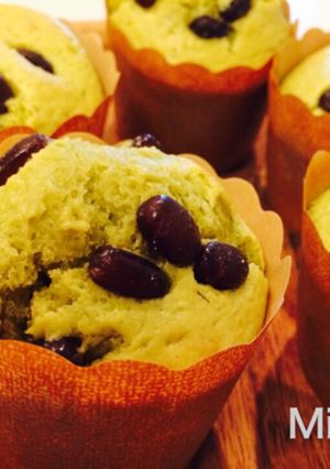 ゴロゴロあずきの！抹茶カップケーキ♪-レシピのメイン写真