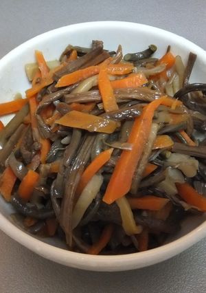 せんまい人参マイタケの煮物-レシピのメイン写真