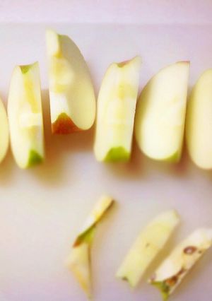 リンゴの簡単カット方法-レシピのメイン写真