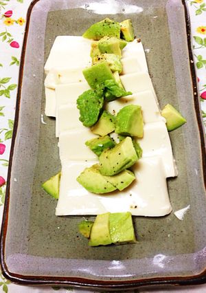 お豆腐とアボカドのヘルシーサラダ-レシピのメイン写真