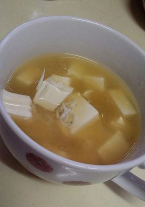 豆腐としらすのお味噌汁-レシピのメイン写真
