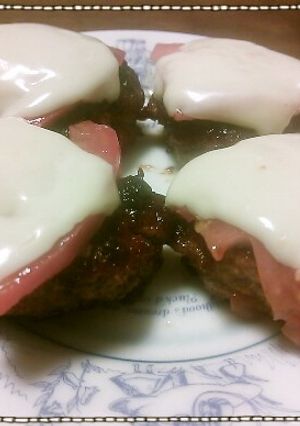 トマトとチーズのハンバーグ-レシピのメイン写真