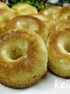 ホットケーキミックスで超簡単焼きドーナツ-レシピのメイン写真