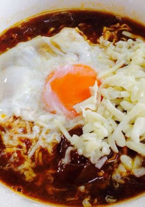 カレーラーメンbyチキンラーメン-レシピのメイン写真