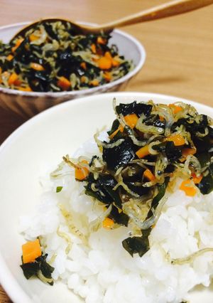 ご飯がススム♡ワカメじゃこ炒め-レシピのメイン写真