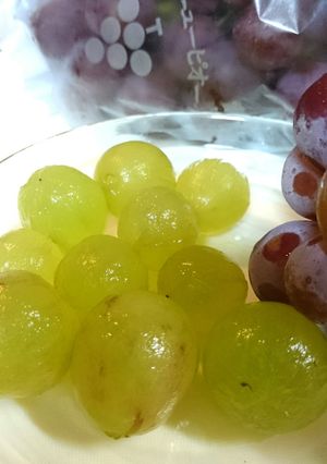 ぶどう(ピオーネ)の綺麗な皮のむき方★-レシピのメイン写真