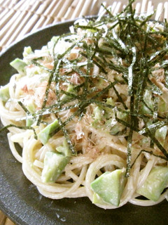アボカドの和風パスタ-レシピのメイン写真