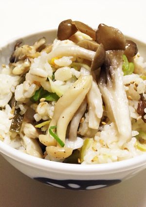 きのこが主役の、炊き込みご飯-レシピのメイン写真