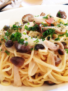 秋のランチきのことベーコンクリームパスタ-レシピのメイン写真