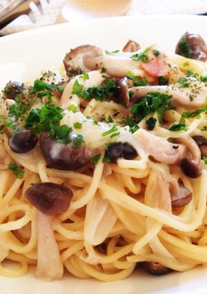 秋のランチきのことベーコンクリームパスタ-レシピのメイン写真