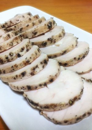 ヨーグルトが決め手！むね肉の柔らか鶏ハム-レシピのメイン写真