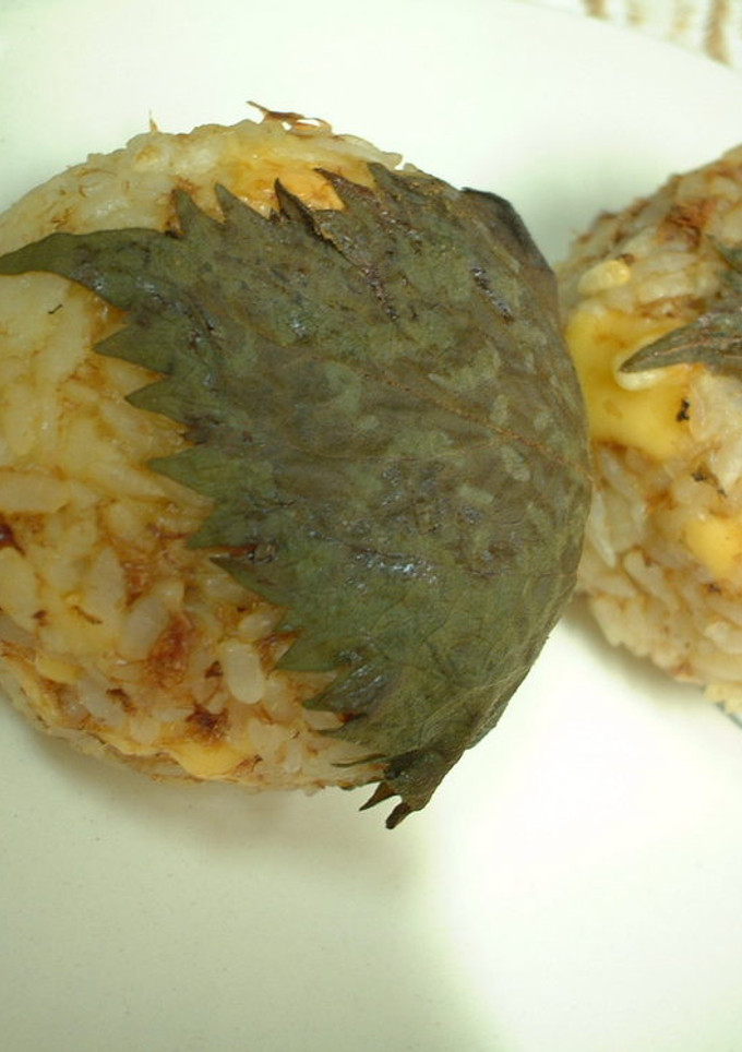 ちーずおかかの焼きおにぎり-レシピのメイン写真