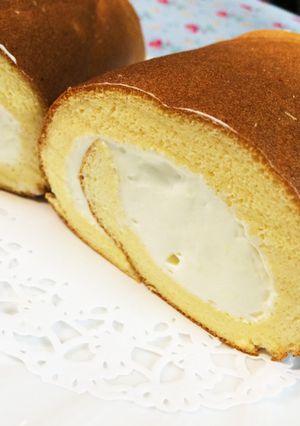 チーズスフレロールケーキ-レシピのメイン写真