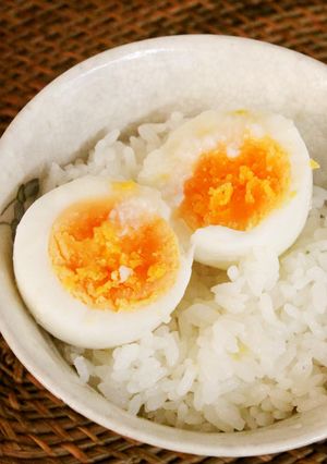 簡単おつまみ☆茹で卵のにんにく塩麹漬け-レシピのメイン写真