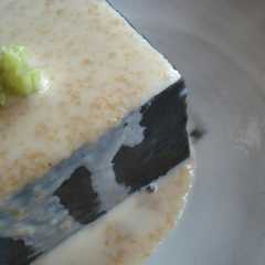 รูปของ **まっ黒ゴマ豆腐**