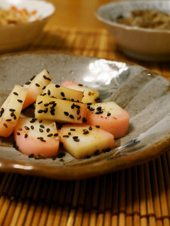 お弁当に☆蒲鉾の胡麻醤油炒め-レシピのメイン写真