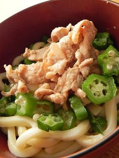 豚肉とオクラの簡単★カレー混ぜうどん-レシピのメイン写真
