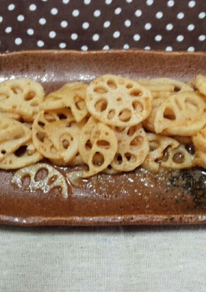 簡単！蓮根のゴマ和え-レシピのメイン写真