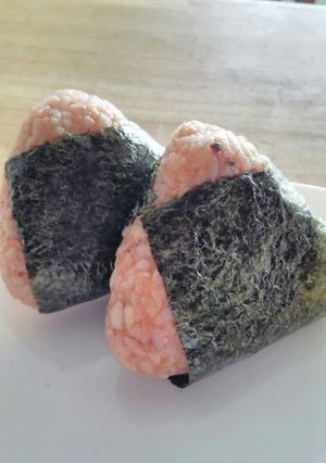 *ハロウィンに赤と黒のケチャップお握り*-レシピのメイン写真