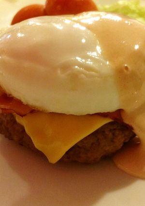 家で再現☆月見チーズバーガー(バーグ)-レシピのメイン写真