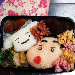 รูปของ キャラ弁 クレヨンしんちゃん＆シロ