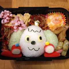 รูปของ キャラ弁 うーたんとワンワン