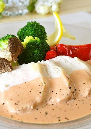 【減塩】ゆで鶏のさっぱりオーロラソース♪-レシピのメイン写真