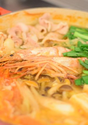 魚介の旨味が決め手！味噌キムチ鍋-レシピのメイン写真