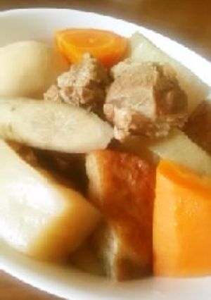 市販「比内鶏スープ」でごった煮です!-レシピのメイン写真