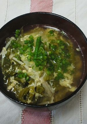 セロリの葉と卵入りコンソメスープ-レシピのメイン写真