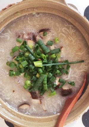 風邪ひきさんに。しらす+しいたけのお粥-レシピのメイン写真