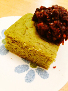 HMと大豆粉で抹茶ケーキ&あんこ添え-レシピのメイン写真