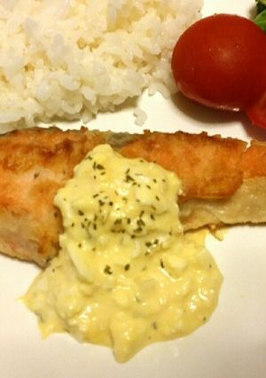 ガーリック風味が肝。鮭のムニエル。-レシピのメイン写真