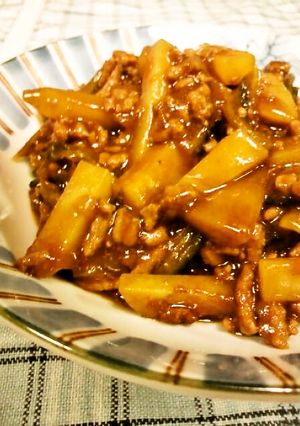 麻婆じゃがゴ～ヤ( •́ฅ•̀ )-レシピのメイン写真